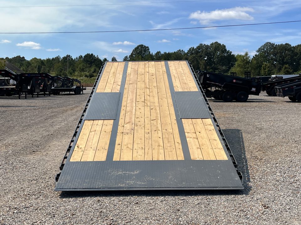 New 2027 MAXXD 102"x24' Gooseneck Deckover Tilt Trailer | 21K GVWR