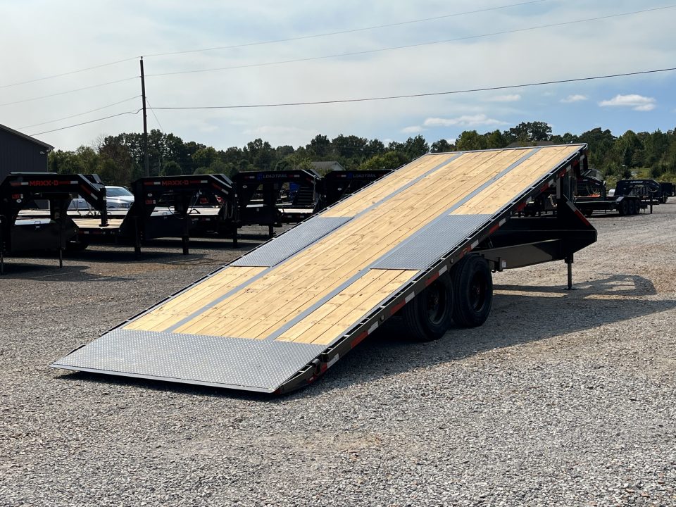 New 2027 MAXXD 102"x24' Gooseneck Deckover Tilt Trailer | 21K GVWR