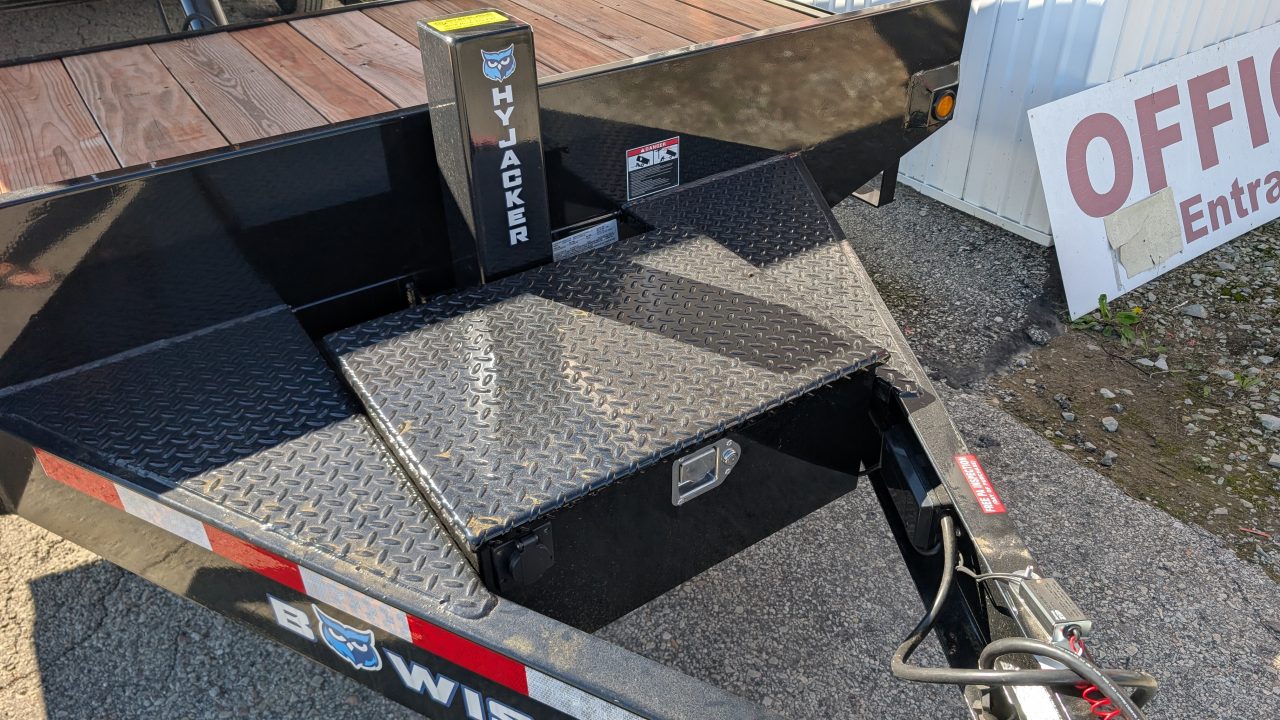 New 2027 BWise 26' (4' Stationary + 22' TILT) Deckover POWER Split Tilt Trailer