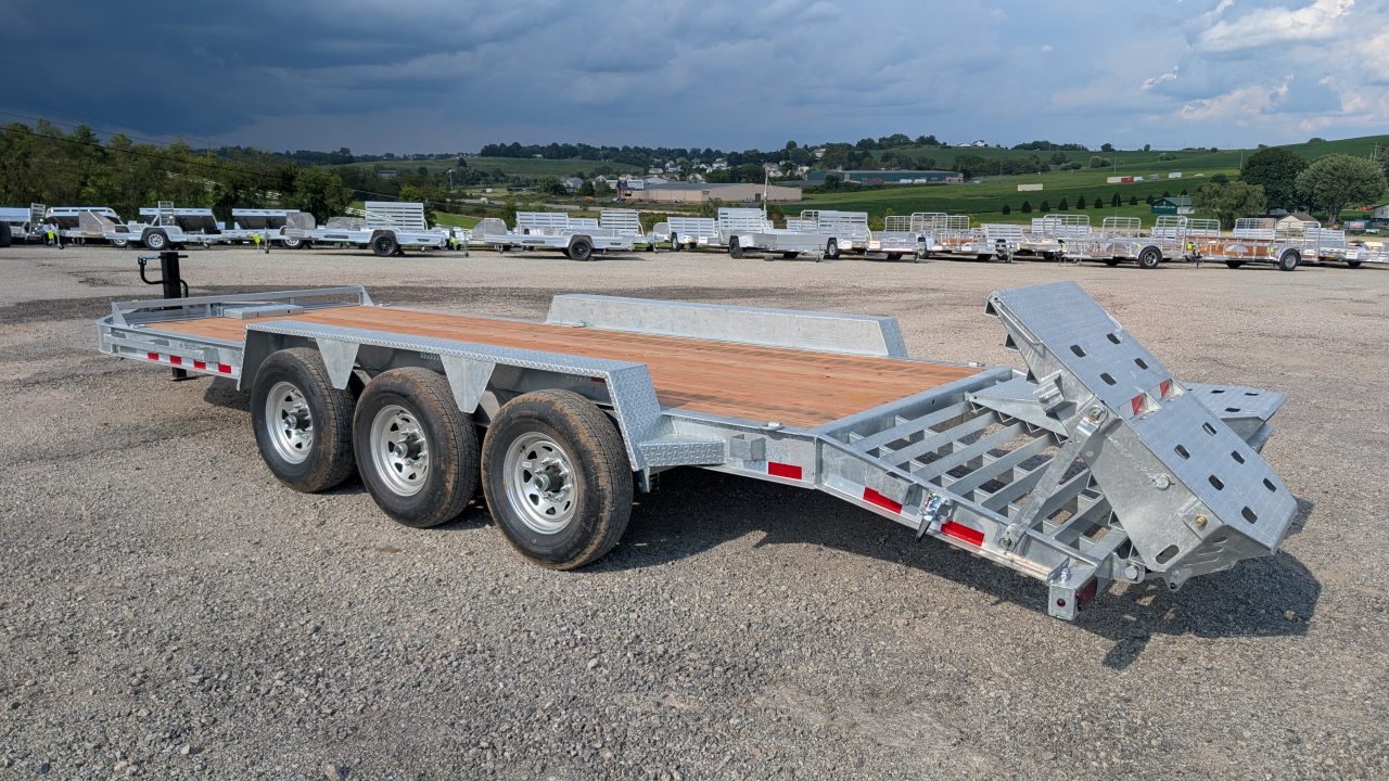 New 2027 BWise 22' (19+3) HD Lo Pro TRI-AXLE Equipment Hauler (21000# GVW)