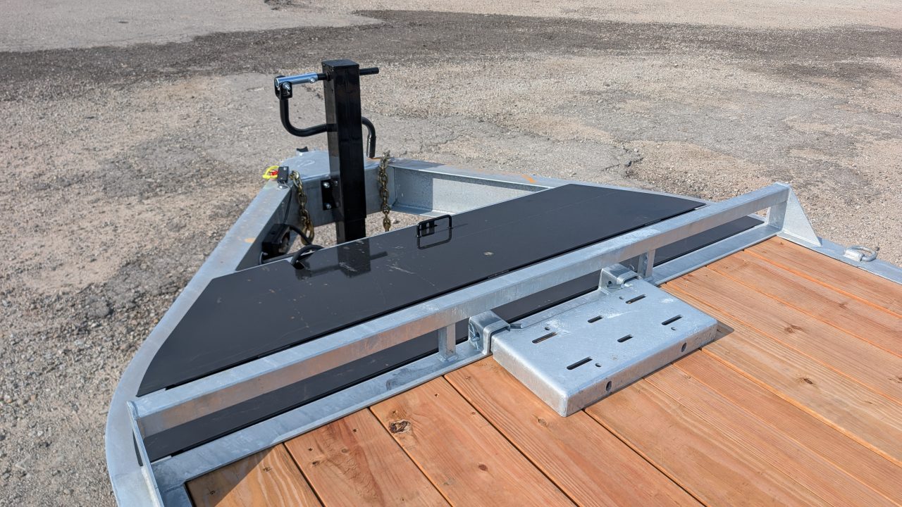 New 2027 BWise 22' (19+3) HD Lo Pro TRI-AXLE Equipment Hauler (21000# GVW)