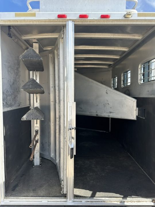 Used 2002 Exiss 3 Horse Slant