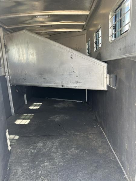 Used 2002 Exiss 3 Horse Slant