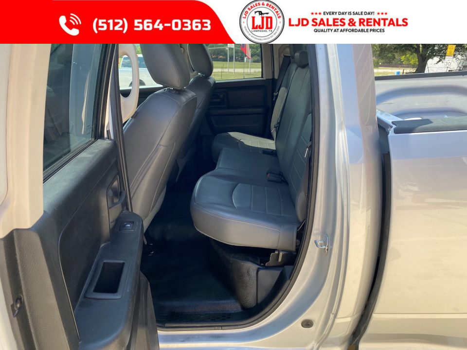 Used 2017 RAM 1500 EXPRESS - 4X4 - QUAD CAB Truck
