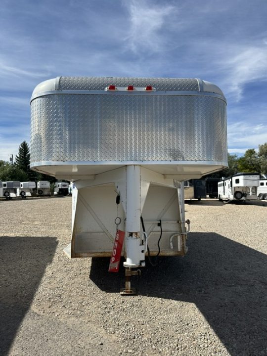 Used 2005 Ponderosa 3 Horse Slant