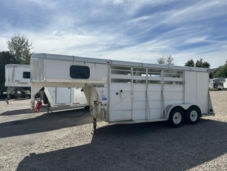 Used 2005 Ponderosa 3 Horse Slant