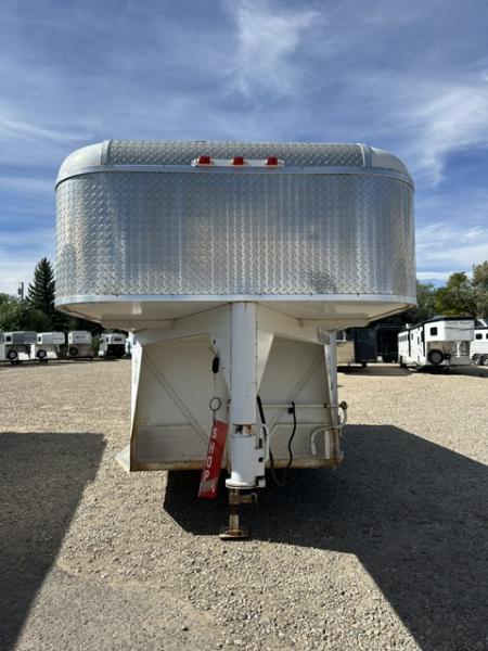 Used 2005 Ponderosa 3 Horse Slant