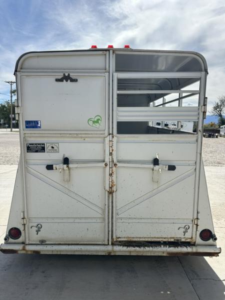 Used 2005 Ponderosa 3 Horse Slant