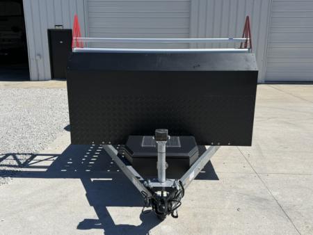 New Futura SHIFTR 8000- Hydraulic Lowering Trailer W/ Tyre Rack, Jockey Jack, Spare Tire, Winch and Rock Guard