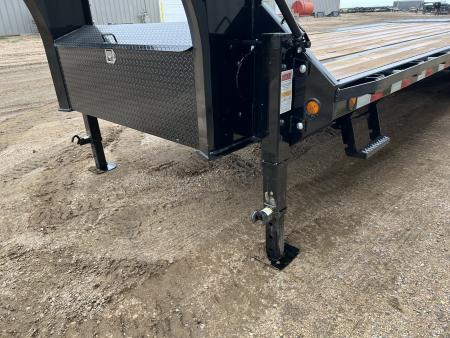 New 2027 PJ Trailers 28 LS Gooseneck Triple Axle Flatbed Trailer