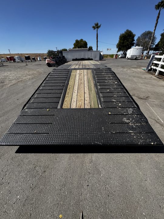 Consignment 2026 RawMaxx EQ-TDM Equipment Trailer