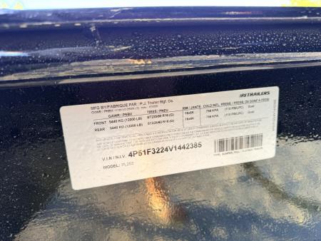 New 2027 PJ Trailers 102X25 PINTLE HITCH 25900 GVWR MEGA RAMPS Equipment Trailer