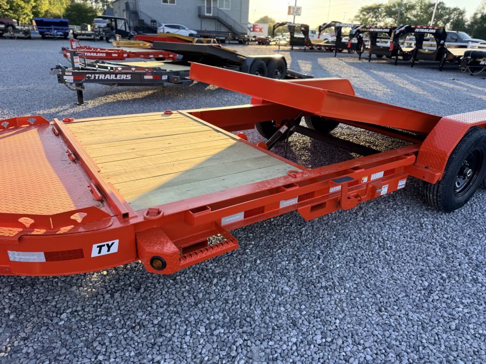 New 2027 PJ Trailers 7X20 I-BEAM GRAVITY TILT 14K GVWR Tilt Trailer