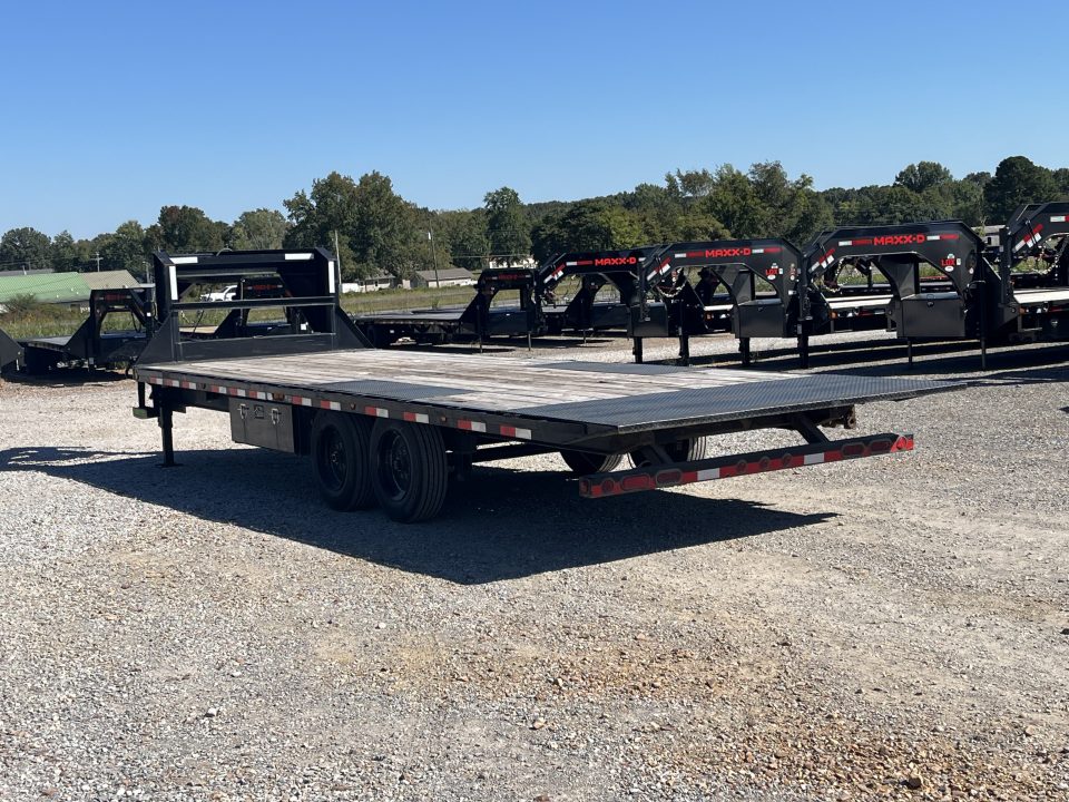 Used 2022 Load Trail 102"X24' 16K Gooseneck Tilt Trailer