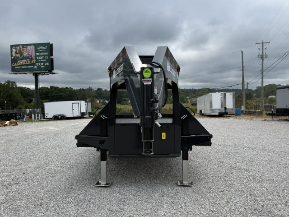 New HillCrest Gooseneck 20+12 Auto Latching Hydraulic Dovetail- 25.9K W/ Hyd Jacks, 14 Ply Tires, & Underslung Toolbox