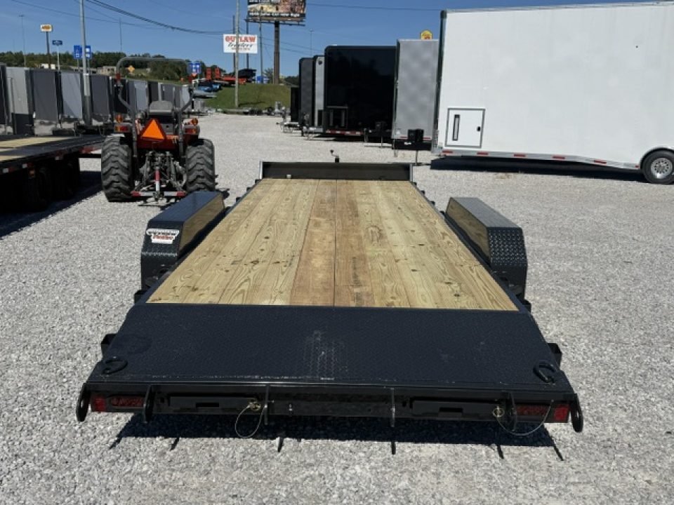 New Hillcrest Car Hauler 18+2 10k