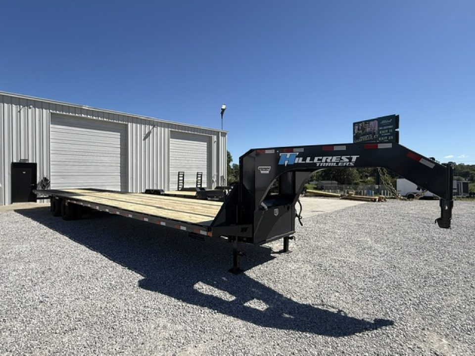 New HillCrest Gooseneck 28+12 Auto Latching Hydraulic Dovetail- 25.9K