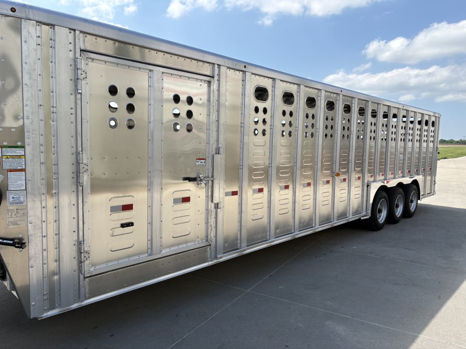 New 2027 Merritt 8x32ft Cattle Baron Livestock Trailer Triple axle