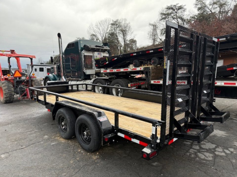 New Load Trail Utility 83x16 10K 5' HD Split Gate & Tool Box