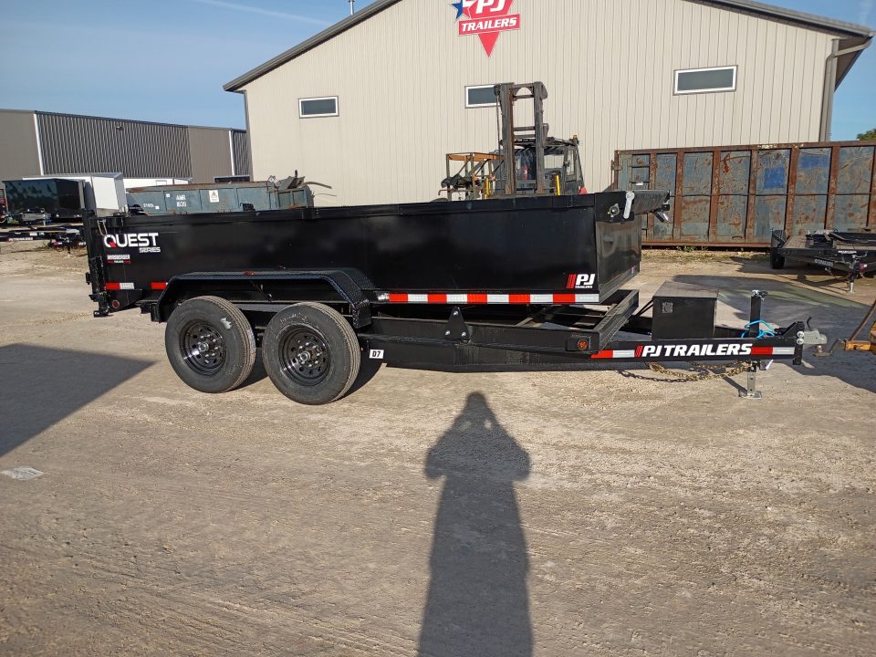 New 2027 PJ Trailers D7142