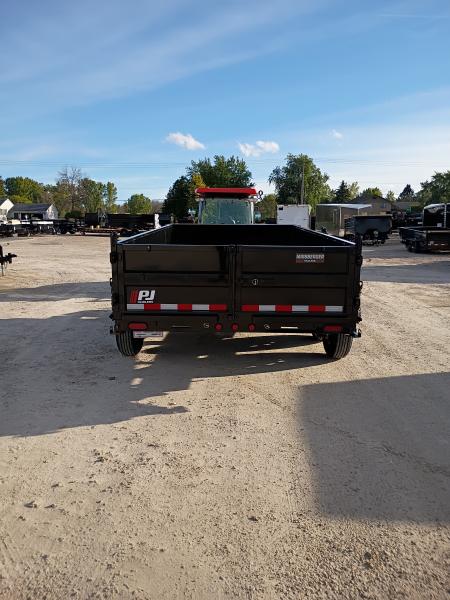 New 2027 PJ Trailers D7142