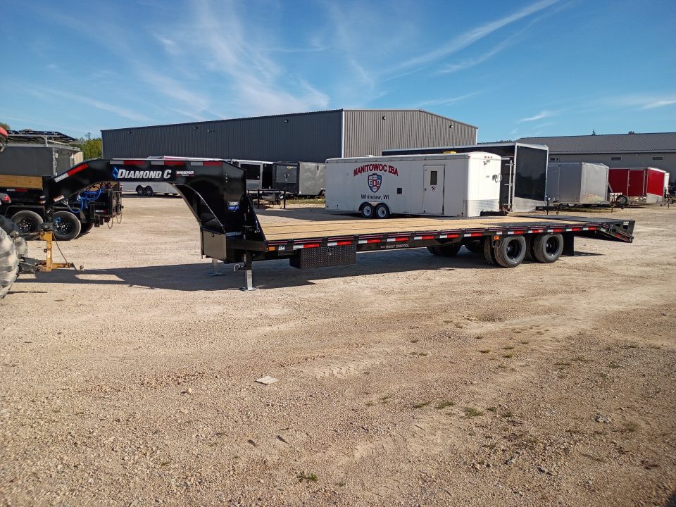New 2027 Diamond C Trailers FMAX210 MR 32X102