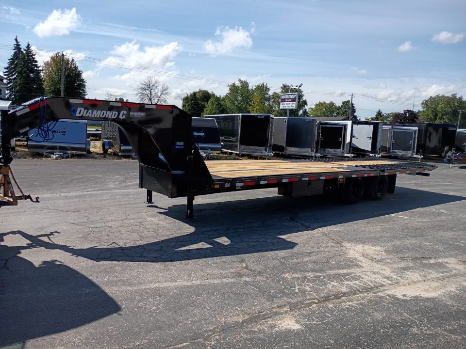New 2027 Diamond C Trailers FMAX210 HDT 30X102
