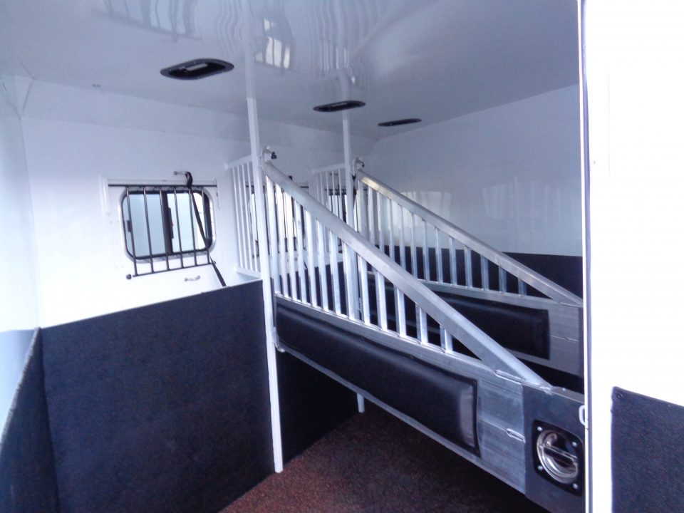 New 2027 Trails West * Sierra LQ 3-H 13x17 * Sierra LQ 3-Horse Side Load Rear Tack Horse Trailer w/ Slide Out