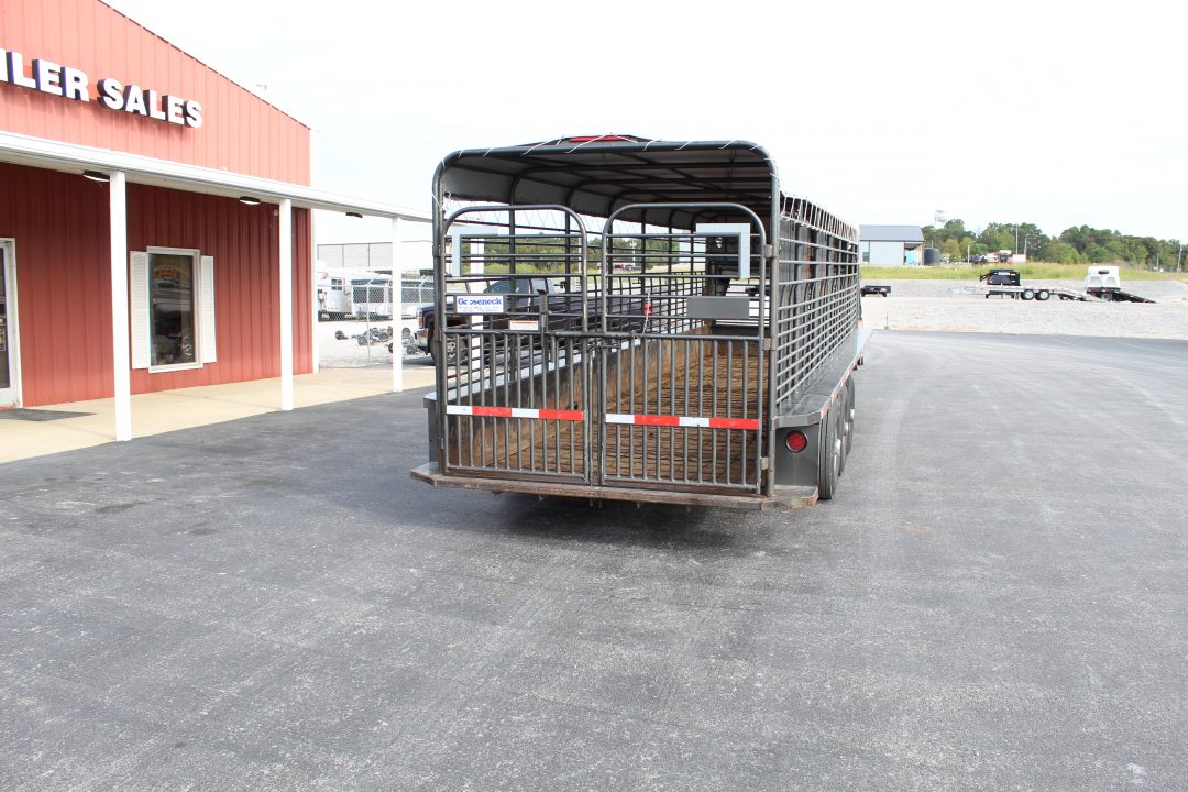 Used 2022 Gooseneck Trailer MFG STOCK Stock / Stock Combo Trailer
