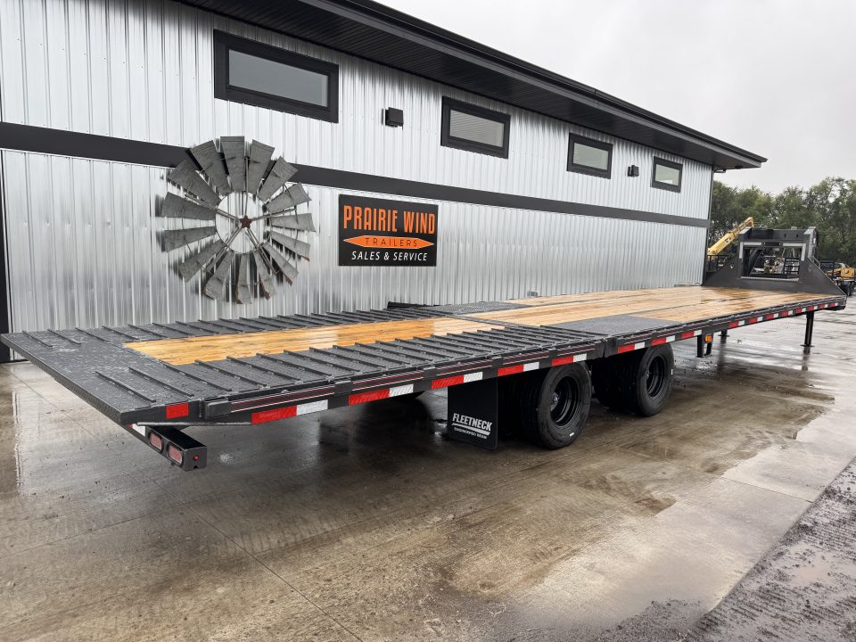 New 2027 Diamond C Trailers FMAX212HDT Deckover Trailer