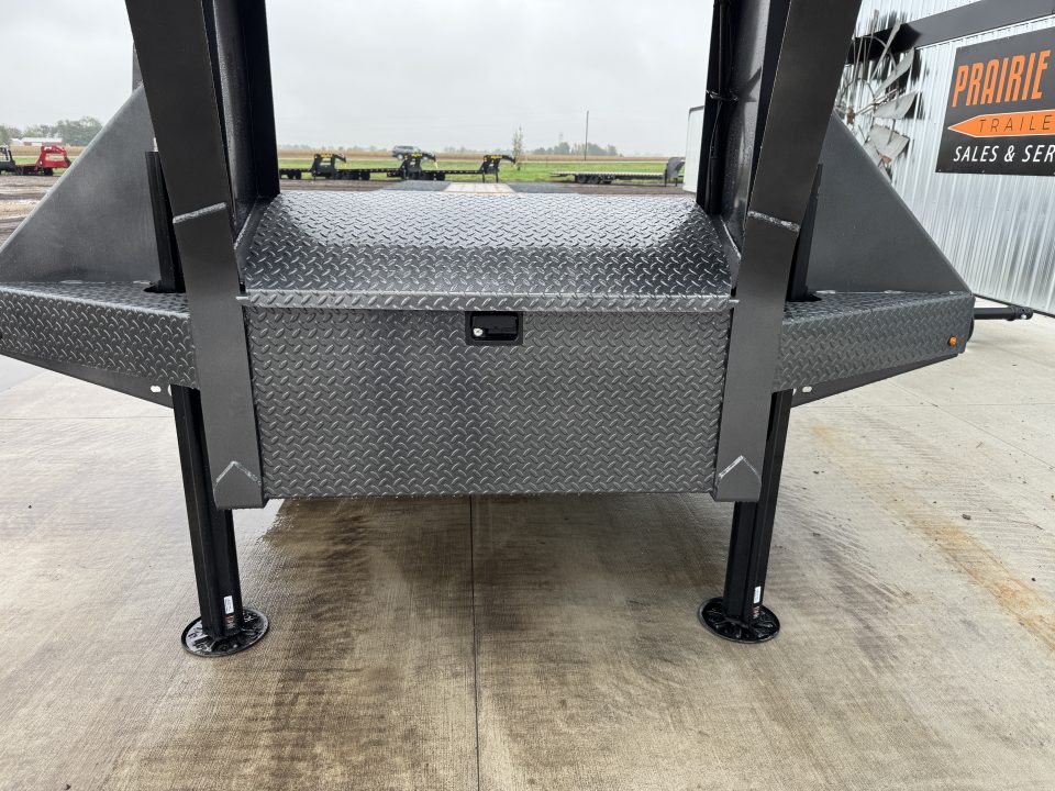 New 2027 Diamond C Trailers FMAX212HDT Deckover Trailer