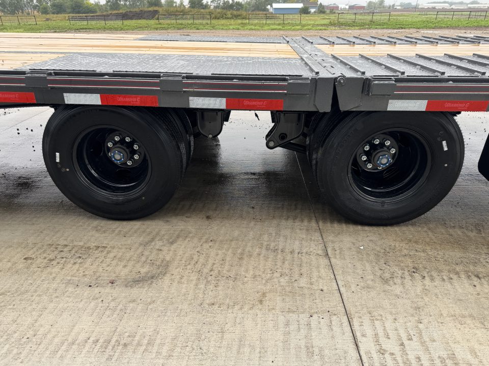 New 2027 Diamond C Trailers FMAX212HDT Deckover Trailer