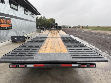 New 2027 Diamond C Trailers FMAX212HDT Deckover Trailer