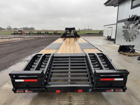 New 2027 Diamond C Trailers FMAX212 Deckover Trailer