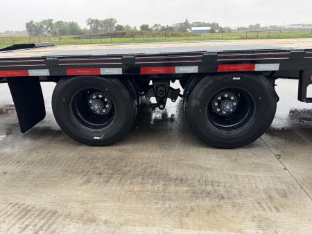 New 2027 Diamond C Trailers FMAX212 Deckover Trailer