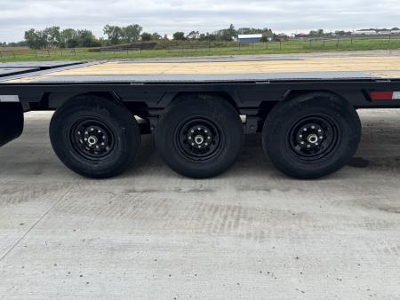 New 2027 PJ Trailers LS32GN Deckover Trailer