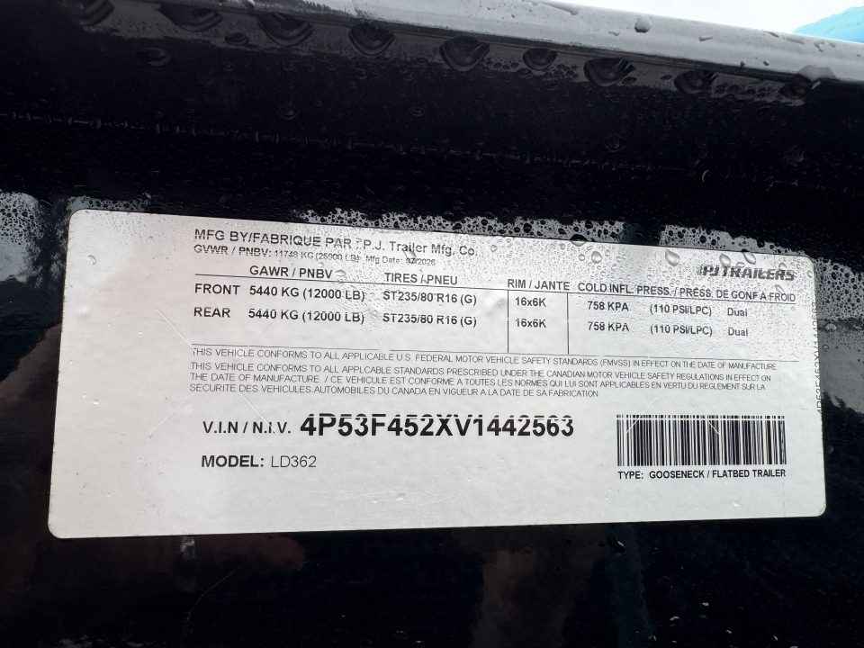 New 2027 PJ Trailers LD36GN Deckover Trailer