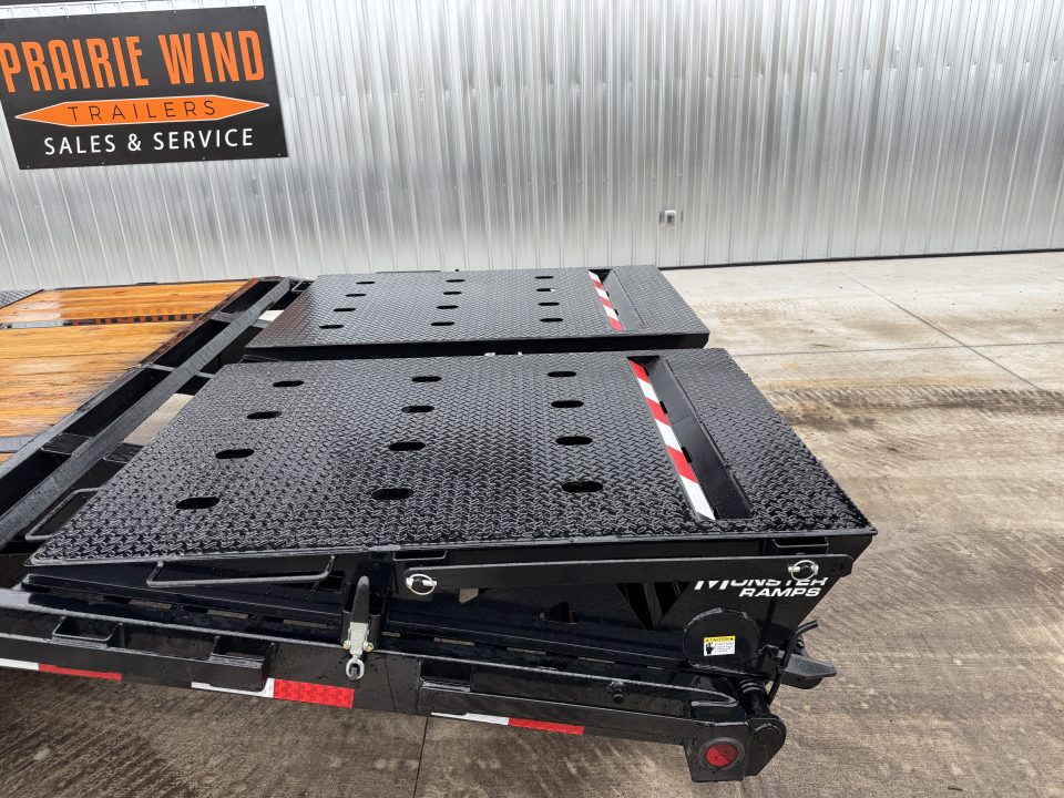 New 2027 PJ Trailers LD36GN Deckover Trailer