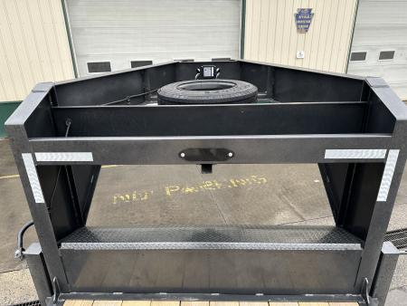New Diamond C 24' Gooseneck Hydraulic Dampening Tilt (HDT 210)