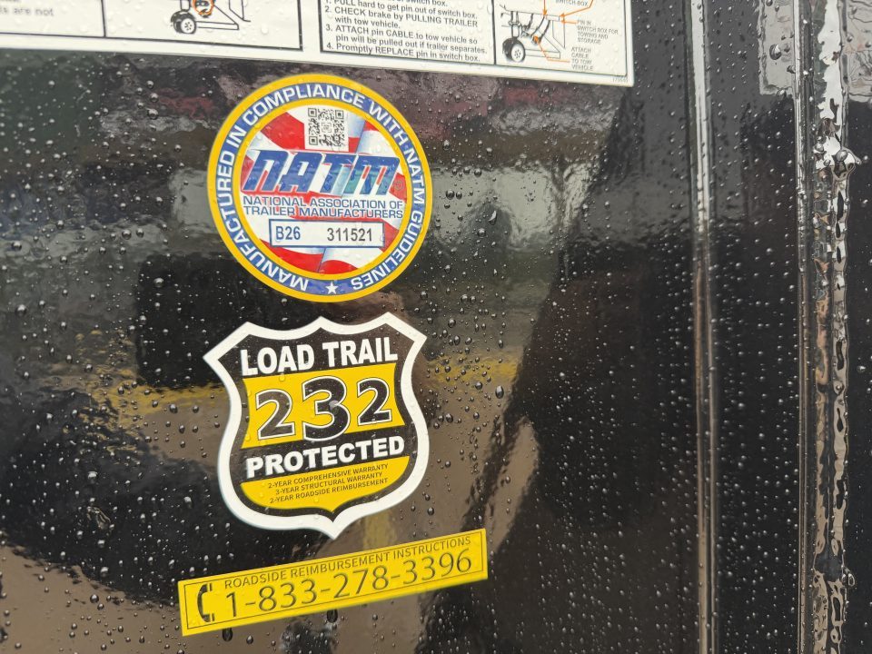 New #391646 2027 LOAD TRAIL GP 36 X 102 DUAL TANDEM LOW-PRO 30K GOOSENECK W/ UNDER FRAME BRIDGE & PIPE BRIDGE
