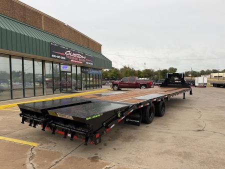New #391646 2027 LOAD TRAIL GP 36 X 102 DUAL TANDEM LOW-PRO 30K GOOSENECK W/ UNDER FRAME BRIDGE & PIPE BRIDGE
