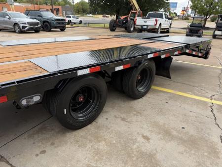 New #391646 2027 LOAD TRAIL GP 36 X 102 DUAL TANDEM LOW-PRO 30K GOOSENECK W/ UNDER FRAME BRIDGE & PIPE BRIDGE