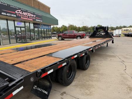 New #391646 2027 LOAD TRAIL GP 36 X 102 DUAL TANDEM LOW-PRO 30K GOOSENECK W/ UNDER FRAME BRIDGE & PIPE BRIDGE