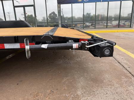 New #013543 2027 LOAD TRAIL CH 20 X 83 TANDEM AXLE 10K WOOD FLOOR CAR HAULER W/ SLIDE IN RAMPS