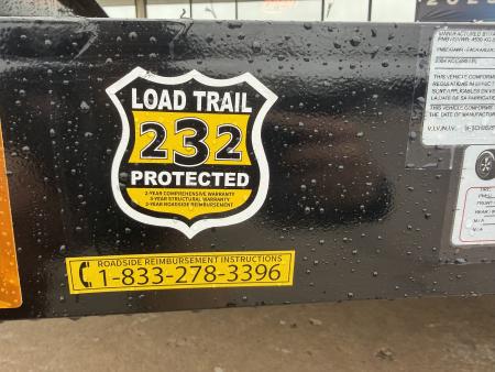 New #013543 2027 LOAD TRAIL CH 20 X 83 TANDEM AXLE 10K WOOD FLOOR CAR HAULER W/ SLIDE IN RAMPS
