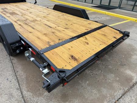 New #011556 2026 LOAD TRAIL CH 20 X 83 TANDEM AXLE 10K WOOD FLOOR CAR HAULER W/ SLIDE IN RAMPS
