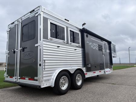Used 2022 SMC 2H 9'LQ Horse Trailer