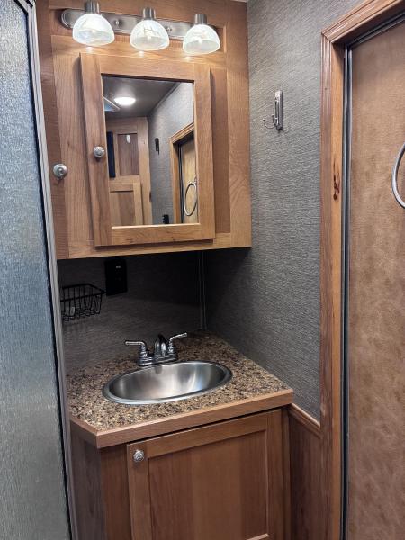 Used 2022 SMC 2H 9'LQ Horse Trailer