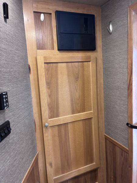 Used 2022 SMC 2H 9'LQ Horse Trailer