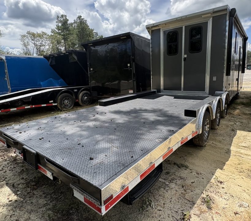New 2027 Quality Cargo 8.5'x40 Quality Cargo Gooseneck Gooseneck Bodies